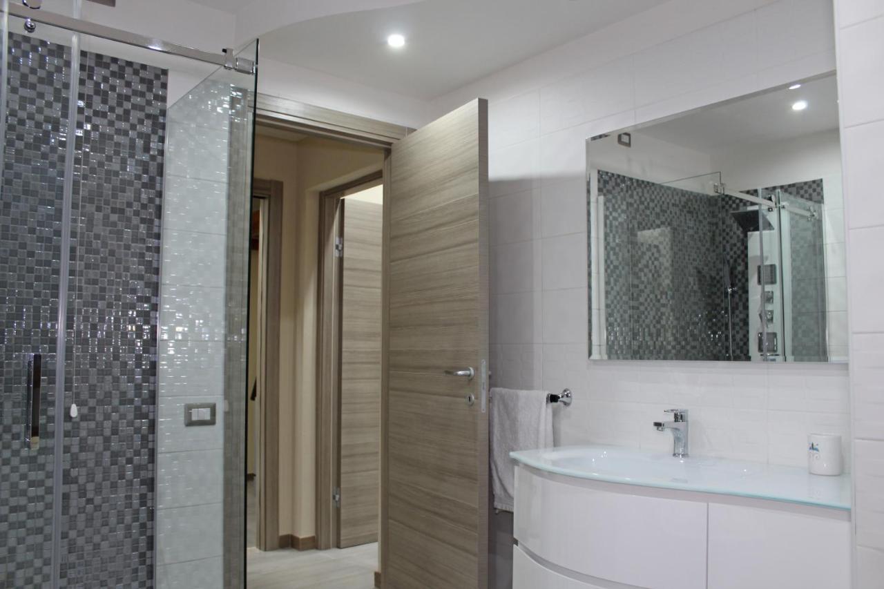 Flamingo Luxury Apartment Ajpsardinia Кальяри Экстерьер фото